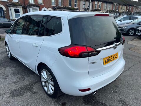 Vauxhall Zafira 2.0 CDTi Elite Auto Euro 5 5dr 4