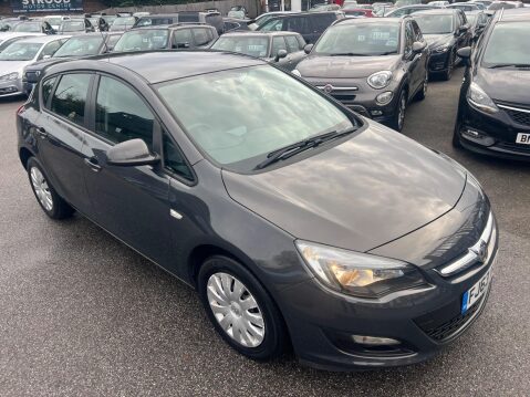 Vauxhall Astra 1.6 16v Exclusiv Auto Euro 5 5dr 8