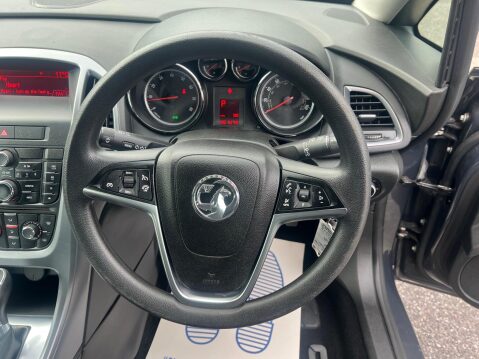 Vauxhall Astra 1.6 16v Exclusiv Auto Euro 5 5dr 19