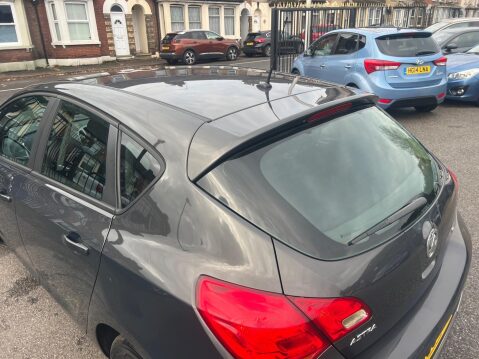 Vauxhall Astra 1.6 16v Exclusiv Auto Euro 5 5dr 16
