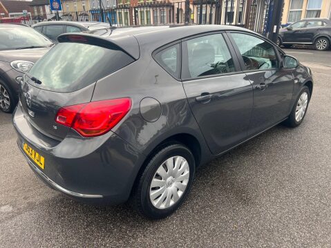 Vauxhall Astra 1.6 16v Exclusiv Auto Euro 5 5dr 6