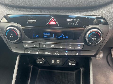 Hyundai TUCSON 1.6 GDi Blue Drive SE Nav Euro 6 (s/s) 5dr 27