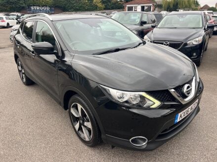 Nissan Qashqai 1.2 DIG-T n-tec+ XTRON 2WD Euro 6 (s/s) 5dr