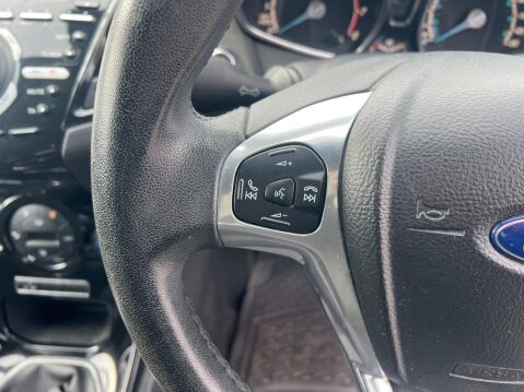 Ford Fiesta 1.0T EcoBoost Titanium Euro 5 (s/s) 5dr 17