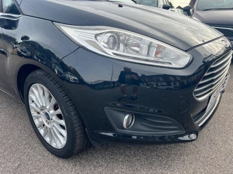 Ford Fiesta 1.0T EcoBoost Titanium Euro 5 (s/s) 5dr 9