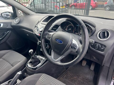 Ford Fiesta 1.0T EcoBoost Titanium Euro 5 (s/s) 5dr 15