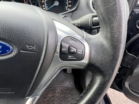 Ford Fiesta 1.0T EcoBoost Titanium Euro 5 (s/s) 5dr 18