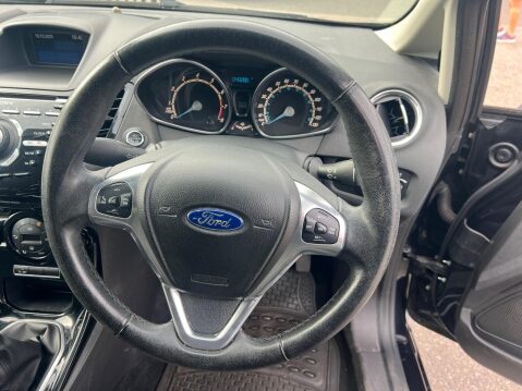 Ford Fiesta 1.0T EcoBoost Titanium Euro 5 (s/s) 5dr 16