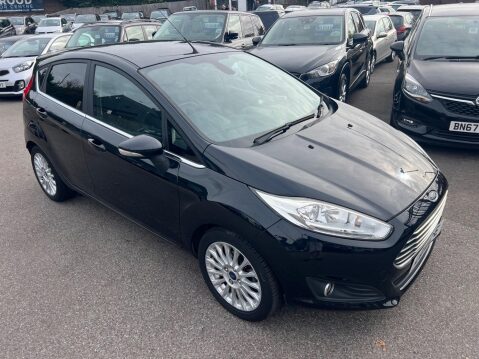 Ford Fiesta 1.0T EcoBoost Titanium Euro 5 (s/s) 5dr 8