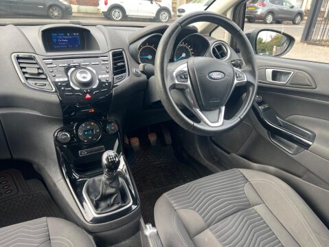 Ford Fiesta 1.0T EcoBoost Titanium Euro 5 (s/s) 5dr 19