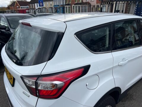 Ford Kuga 1.5T EcoBoost Zetec Auto AWD Euro 6 (s/s) 5dr 13