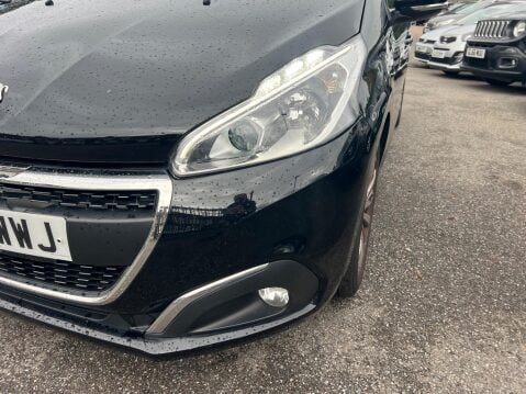 Peugeot 208 1.2 PureTech Signature Euro 6 (s/s) 5dr 11