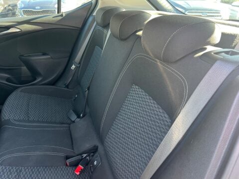 Vauxhall Astra 1.0i Turbo ecoTEC SRi Euro 6 (s/s) 5dr 23