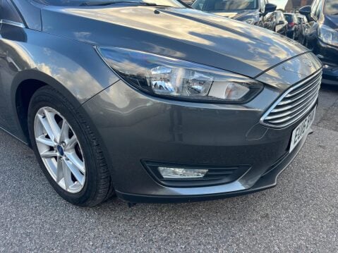 Ford Focus 1.0T EcoBoost Zetec Euro 6 (s/s) 5dr 11