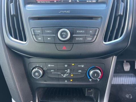 Ford Focus 1.0T EcoBoost Zetec Euro 6 (s/s) 5dr 28
