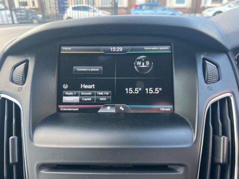 Ford Focus 1.6 Titanium Powershift Euro 6 5dr 27