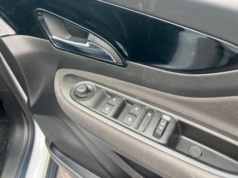 Vauxhall Mokka X 1.6i Active Euro 6 (s/s) 5dr 29