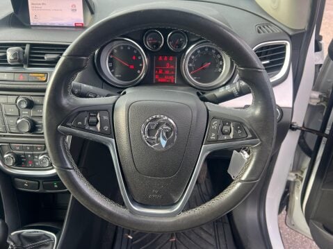 Vauxhall Mokka 1.6i Exclusiv 2WD Euro 6 (s/s) 5dr 17