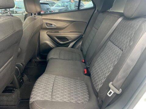 Vauxhall Mokka 1.6i Exclusiv 2WD Euro 6 (s/s) 5dr 25