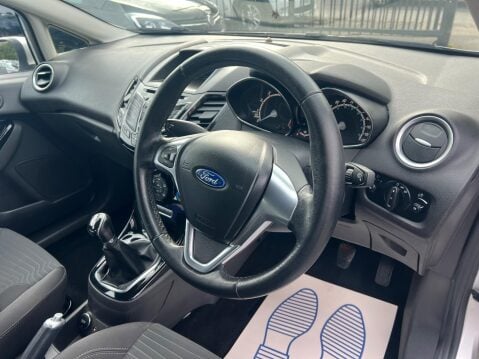 Ford Fiesta 1.0T EcoBoost Zetec Euro 6 (s/s) 5dr 18