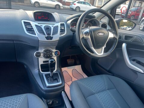 Ford Fiesta 1.4 Zetec 5dr 22