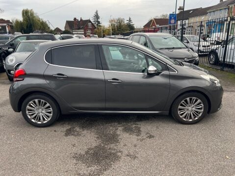 Peugeot 208 1.2 PureTech Allure Euro 6 (s/s) 5dr 7