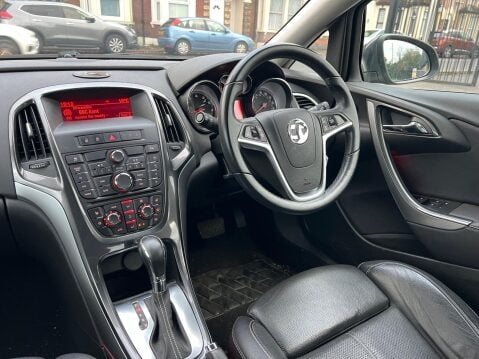 Vauxhall Astra 1.6 16v Elite Auto Euro 5 5dr 12