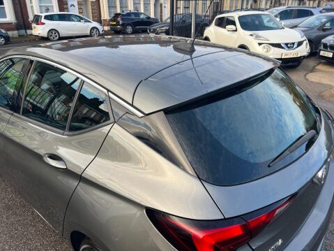 Vauxhall Astra 1.4i Turbo SRi Auto Euro 6 (s/s) 5dr 17