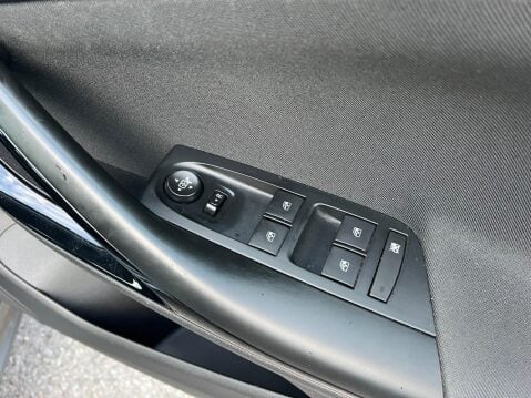 Vauxhall Astra 1.4i Turbo SRi Auto Euro 6 (s/s) 5dr 30