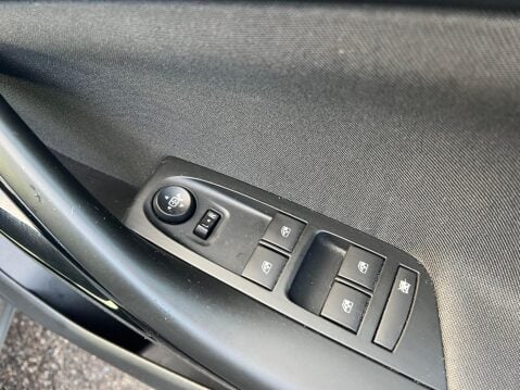 Vauxhall Astra 1.4i Turbo SRi Auto Euro 6 (s/s) 5dr 31