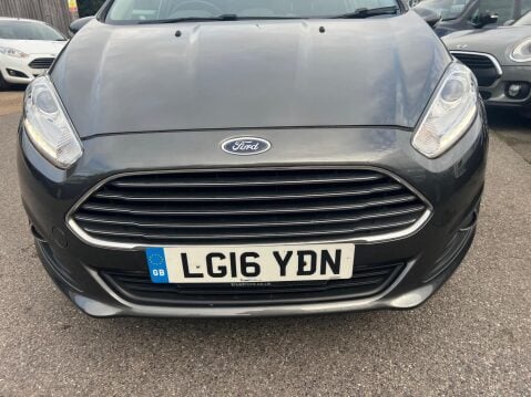 Ford Fiesta 1.0T EcoBoost Titanium Euro 6 (s/s) 5dr 9
