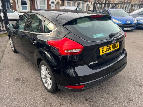 Ford Focus 1.0T EcoBoost Titanium Euro 6 (s/s) 5dr 4