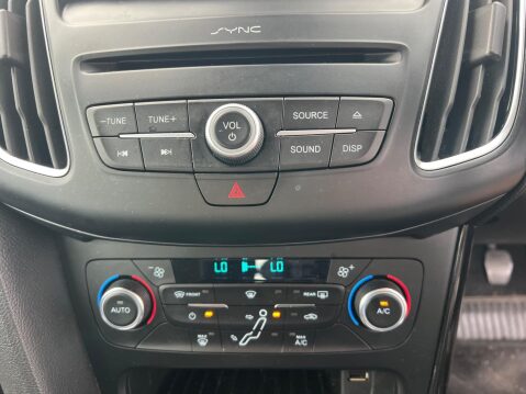 Ford Focus 1.0T EcoBoost Titanium Euro 6 (s/s) 5dr 25