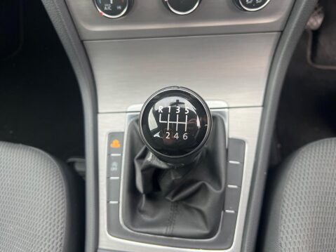 Volkswagen Golf 1.4 TSI BlueMotion Tech SE Euro 5 (s/s) 5dr 27