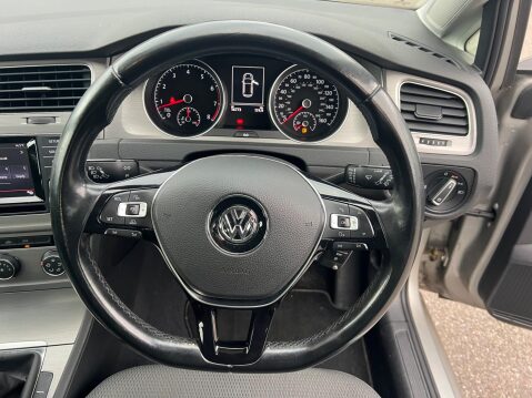 Volkswagen Golf 1.4 TSI BlueMotion Tech SE Euro 5 (s/s) 5dr 15