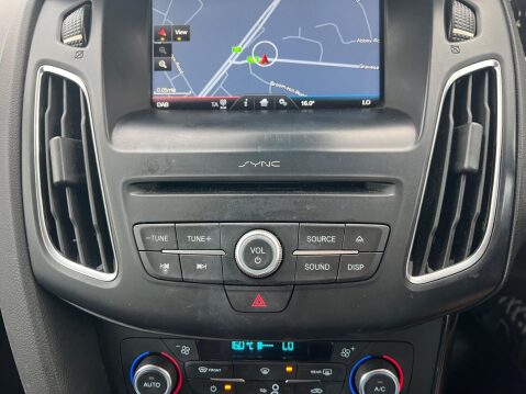 Ford Focus 1.6 Titanium Powershift Euro 6 5dr 25