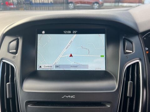 Ford Focus 1.0T EcoBoost Zetec Euro 6 (s/s) 5dr 23