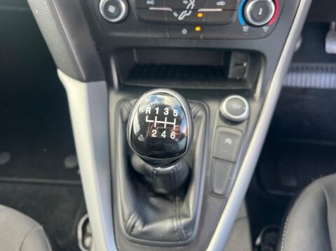Ford Focus 1.0T EcoBoost Zetec Euro 6 (s/s) 5dr 26