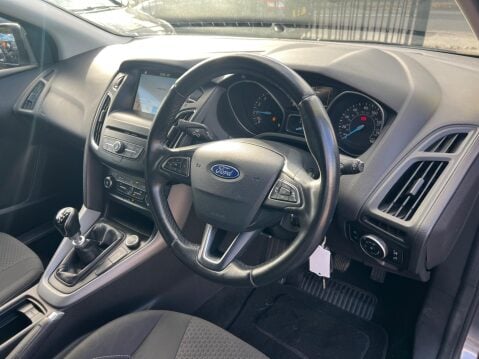Ford Focus 1.0T EcoBoost Zetec Euro 6 (s/s) 5dr 12