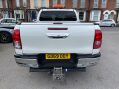 Toyota Hilux 2.4 D-4D Invincible 4WD Euro 6 (s/s) 4dr (TSS) 8