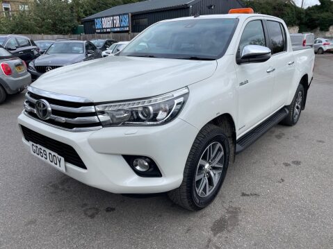 Toyota Hilux 2.4 D-4D Invincible 4WD Euro 6 (s/s) 4dr (TSS) 5