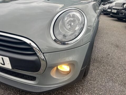 Mini Hatch 1.2 One Euro 6 (s/s) 3dr 11
