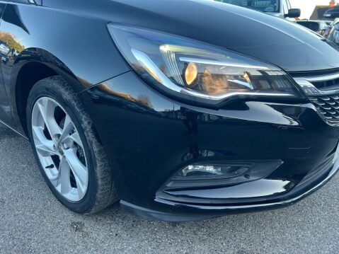 Vauxhall Astra 1.4i Turbo SRi Nav Auto Euro 6 (s/s) 5dr 11