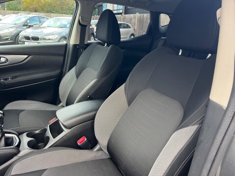 Nissan Qashqai 1.2 DIG-T N-Connecta Euro 6 (s/s) 5dr 21