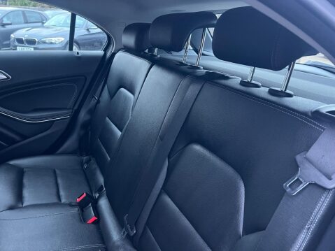 Mercedes-Benz A Class 1.6 A180 SE Euro 6 (s/s) 5dr 29