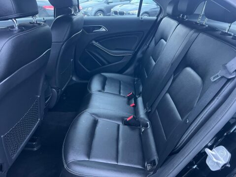 Mercedes-Benz A Class 1.6 A180 SE Euro 6 (s/s) 5dr 28