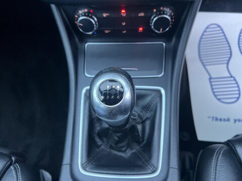 Mercedes-Benz A Class 1.6 A180 SE Euro 6 (s/s) 5dr 37