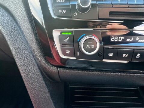 BMW 3 Series 1.5 318i Sport Auto Euro 6 (s/s) 4dr 34