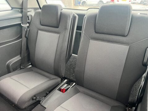 Vauxhall Zafira 1.6 Exclusiv Euro 4 5dr 18