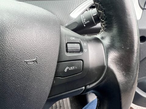 Peugeot 208 1.2 PureTech Allure Premium Euro 6 (s/s) 5dr 18